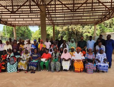 ECOWAS COMMISSION EMPOWERS WOMEN GROUPS AT SENE-GAMBIA BORDER COMMUNITIES THROUGH THE ISSUANCE OF THE ECOWAS NATIONAL BIOMETRIC IDENTITY CARDS