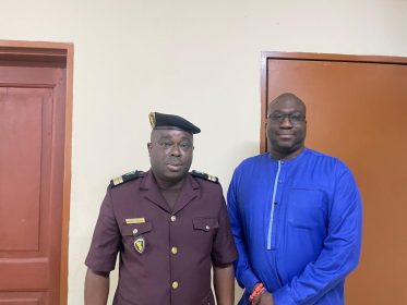 O Chefe do Gabinete de Ligação da Comissão da CEDEAO em Lagos visita os Postos de Fronteira Conjuntos de Seme-Krake e Hilacondji